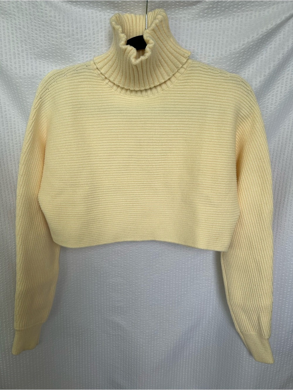 House of Harlow 1960 Cream Ribbed Turtleneck Cropped Sweater Size Small Like New